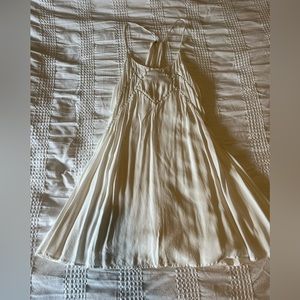 White flowy dress from Lulu’s, size medium